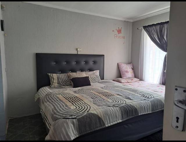 3 BEDROOM PROPERTY TO RENT IN MACKENZIE PARK